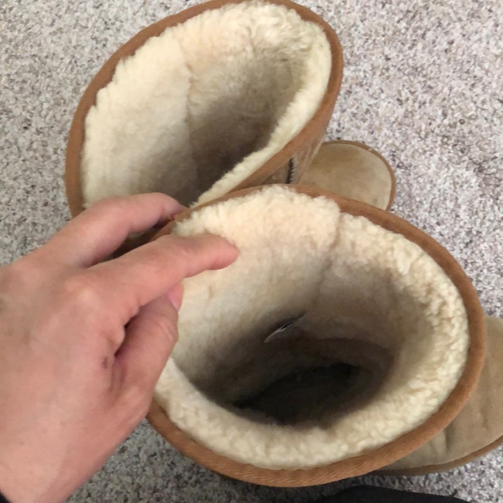 UGG classic tall boots - Picture 4 of 6